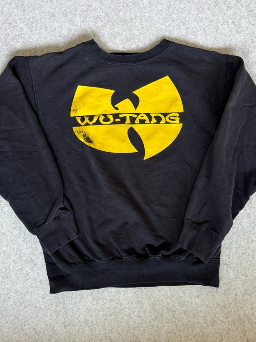 Vintage 1990's Wu-Tang Clan Sweatshirt S-M